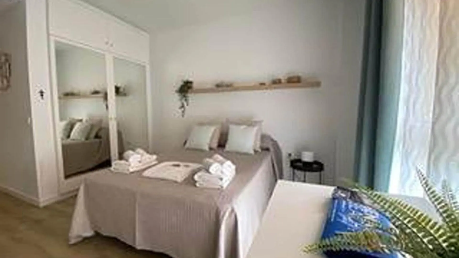 Romantic Apartment With Shared Sauna Malaga 0*,  Spain