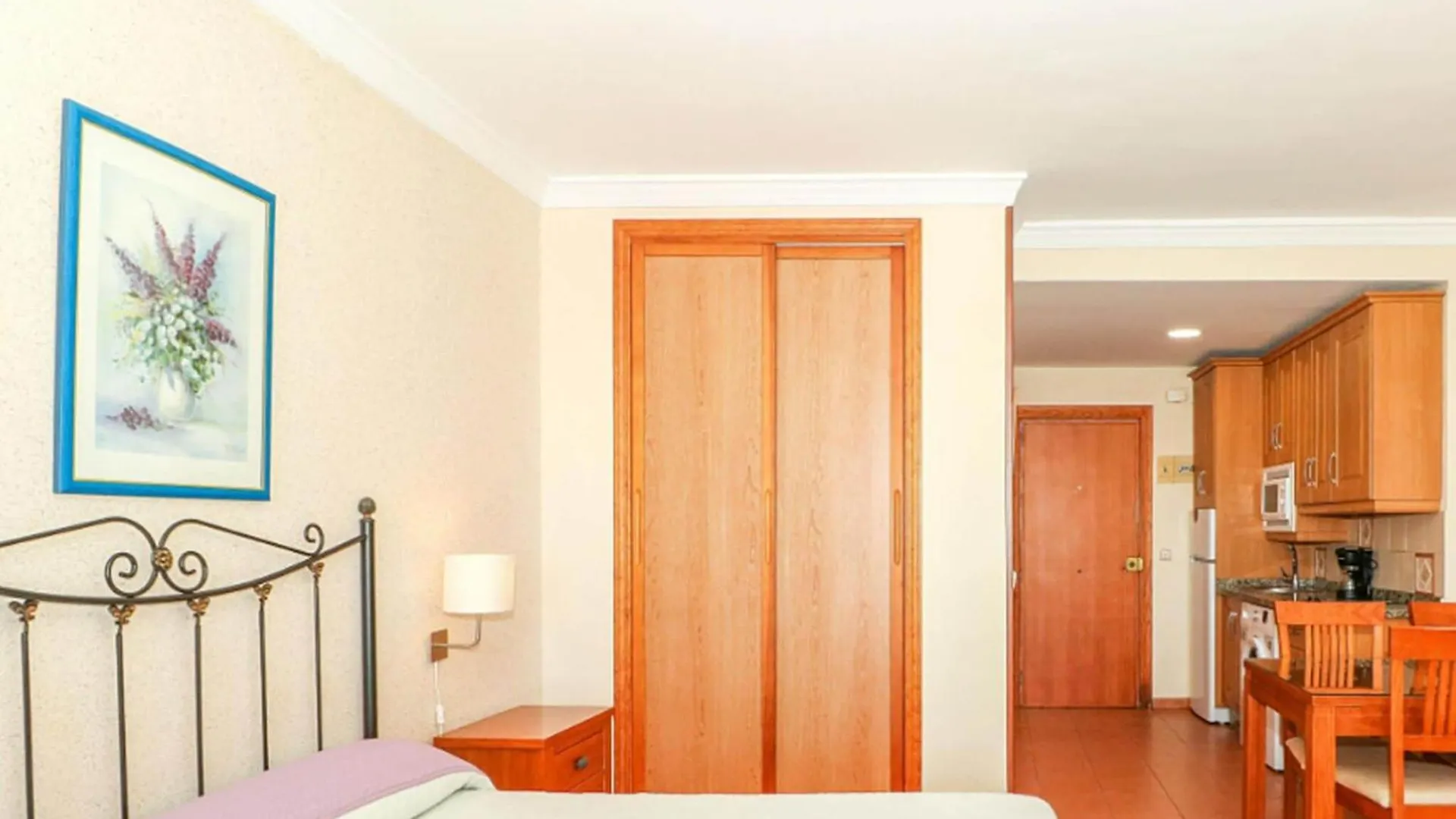 Romantic Apartment With Shared Sauna Malaga Holiday home