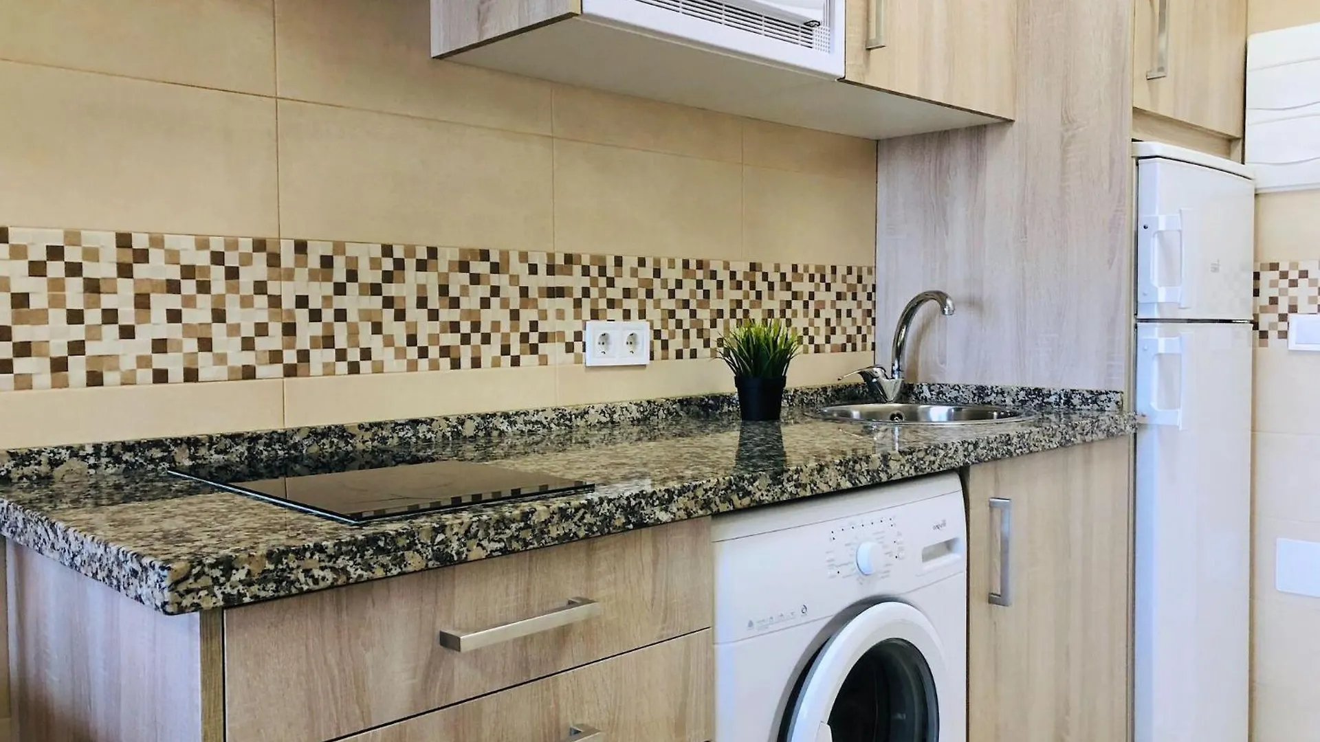 Romantic Apartment With Shared Sauna Malaga Spain
