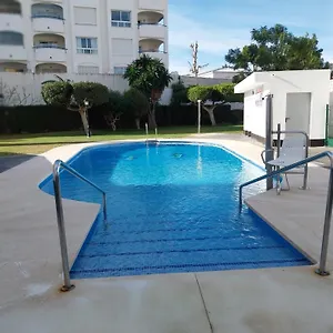 En Malaga, Torremolinos, Cerca De La Playa Сasa de vacaciones