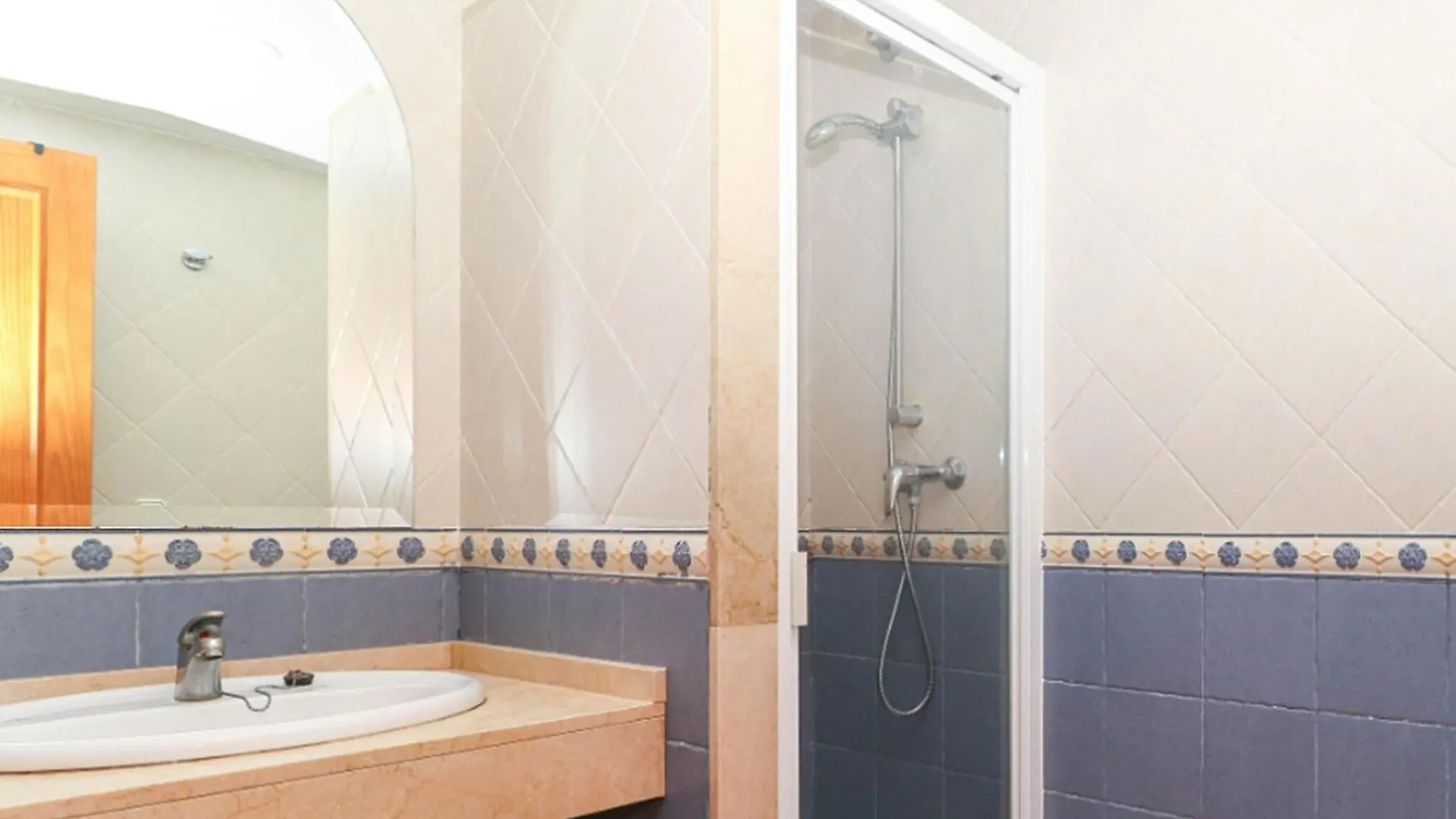 Holiday home Romantic Apartment With Shared Sauna Malaga Spain